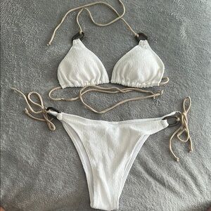 Women’s white textured triangle bikini set